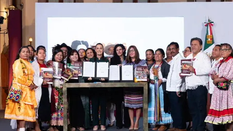 Presentan Ley General de Derechos de los Pueblos Indígenas y Afromexicanos; así busca garantizar su autonomía