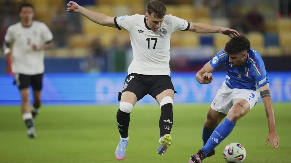 Matteo Ruggeri con la Selección de Italia | AP