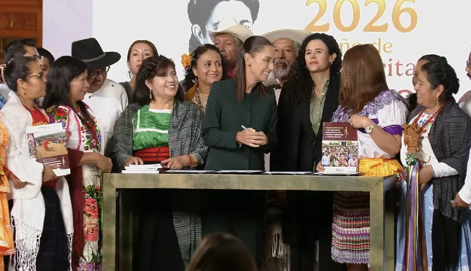 La presidenta Claudia Sheinbaum en conjunto con los representantes del INPI, informaron sobre la  iniciativa de la Ley General de Derechos de los Pueblos Indígenas y Afromexicanos / @GobiernoMX