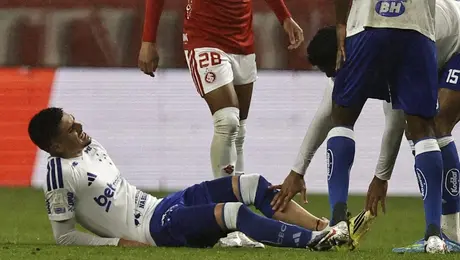 Tribunal de Brasil vincula suspensión de un futbolista al tiempo de recuperación de Gabriel Pec