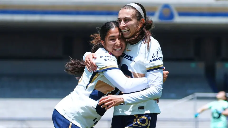 Jugadoras de Pumas en celebración en la Liga MX Femenil | IMAGO 7