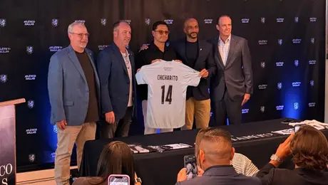 Presentan a Chicharito: "En Guadalajara se me fueron las ganas de jugar al futbol"