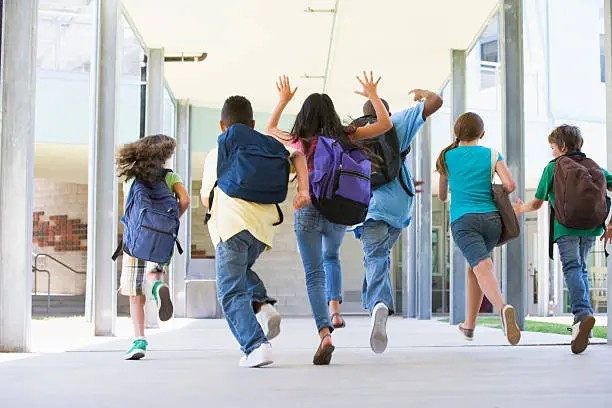 El primer puente del ciclo escolar 2026-2027 será del 25 al 27 de septiembre, debido a la primera Sesión Ordinaria del Consejo Técnico Escolar./ Pixabay
