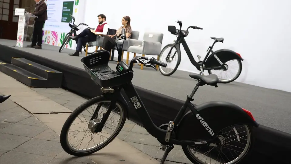 Moverse en bicicleta por la Ciudad de México tendrá nuevas posibilidades / FB: @LaSEMOVI