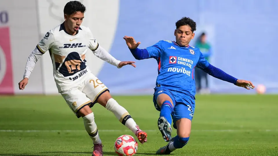 Rogelio González en las inferiores de Cruz Azul | IMAGO7