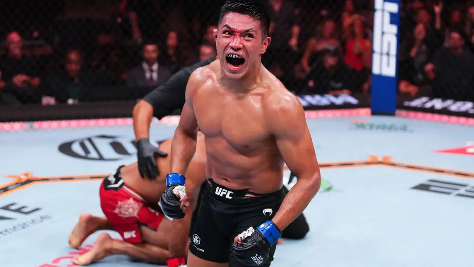 David Martínez entrena junto a leyenda de UFC, para su próximo combate