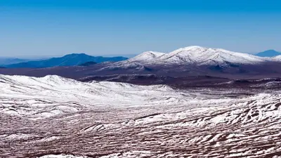 Desierto se cubre de nieve y NASA revela impresionantes imágenes