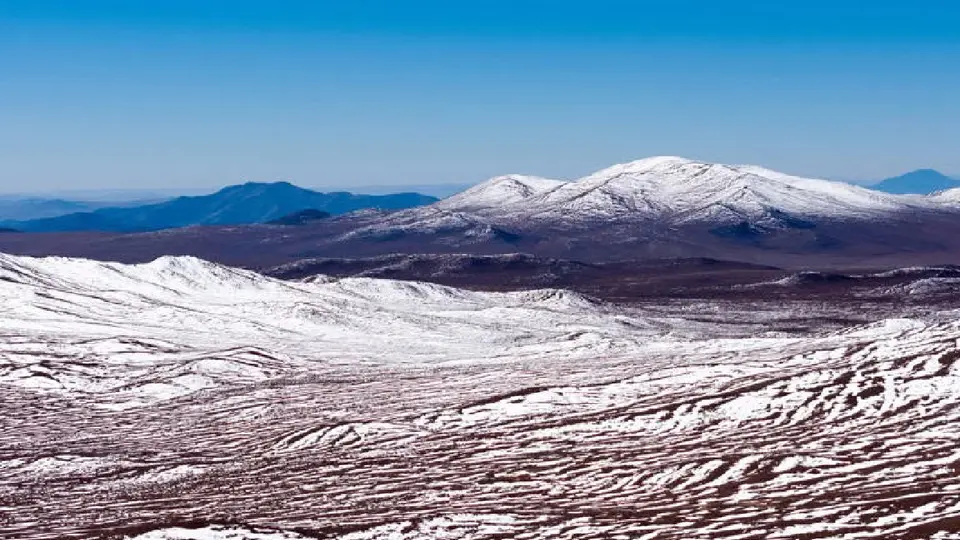 Desierto se cubre de nieve y NASA revela impresionantes imágenes