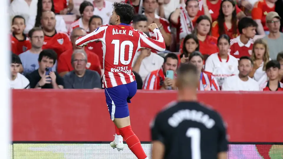 Atlético de Madrid se adueña del liderato de LaLiga tras vencer al Sevilla