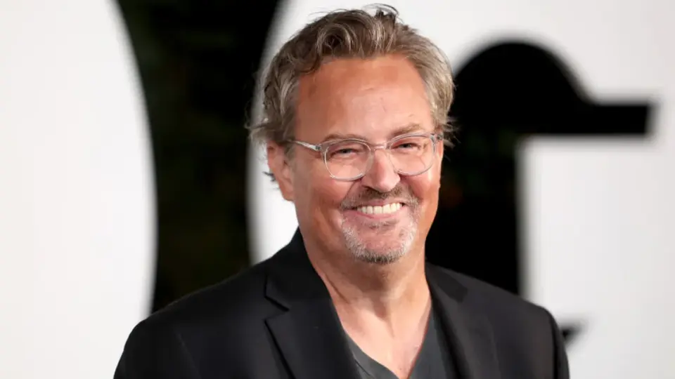 Matthew Perry alcanzó fama mundial gracias a su papel de Chandler Bing en la serie ‘Friends’ / Redes Sociales