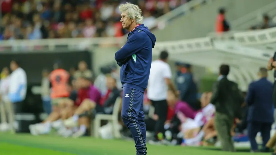 Manuel Pellegrini en un partido amistoso con Betis en 2023 | MEXSPORT