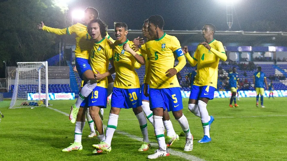Brasil Sub 20 celebrando gol en la Revelations Cup del 2021 | IMAGO7