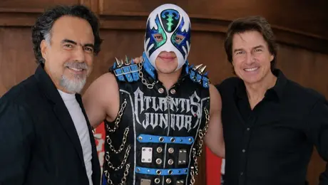 ¡De la México a Hollywood! Atlantis Jr. protagoniza icónica foto con Tom Cruise e Iñárritu