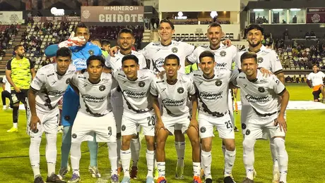 Gansito Hernández desata polémica por taparse la boca en foto de Piratas FC