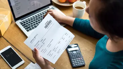 ¿Cuándo el SAT puede congelar tus cuentas? Estos son los casos previstos por la ley