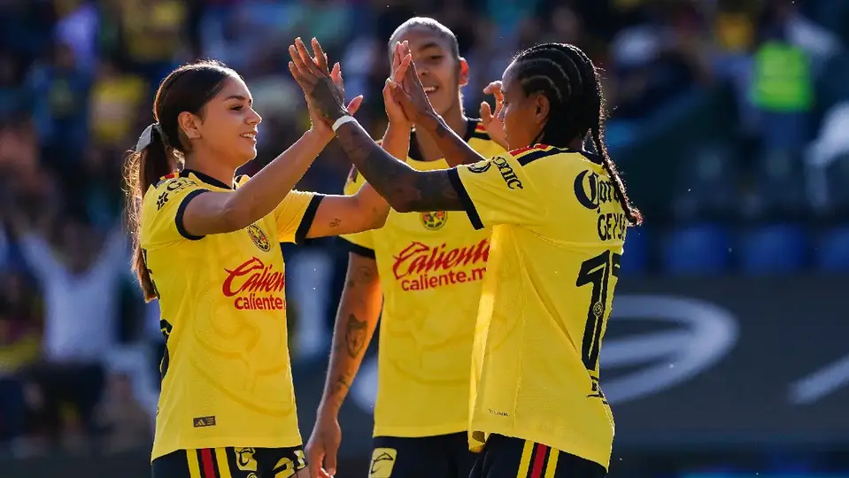 América Femenil festejando uno de sus tantos | IMAGO7