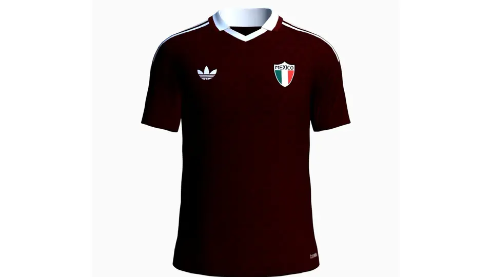 El uniforme luce con una playera color guinda como posible jersey especial para 100 años de FMF | X:@Footy_Headlines