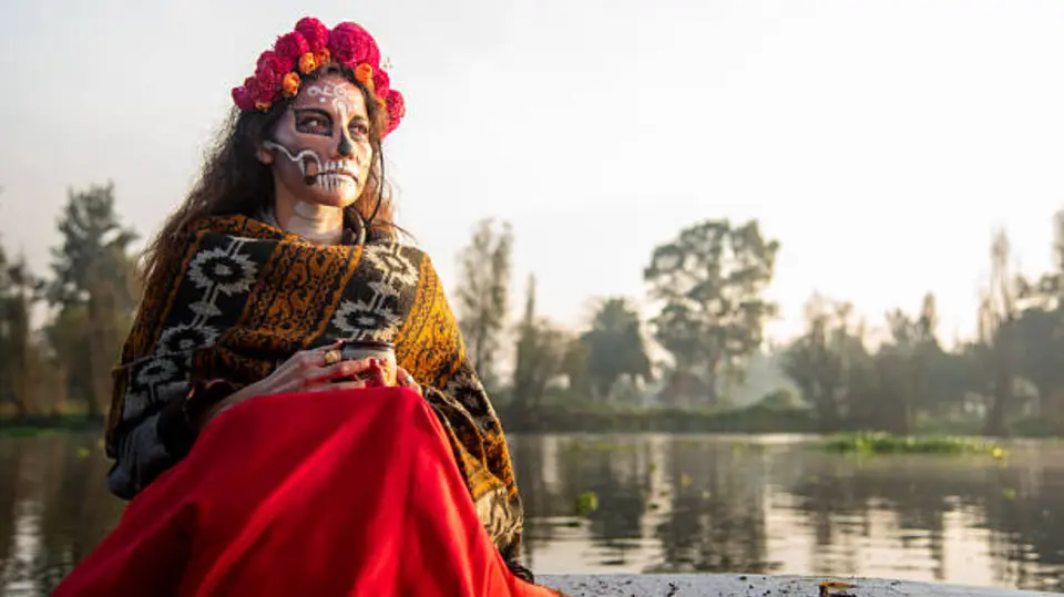 Xochimilco se llenará de color con campos de cempasúchil, catrinas y trajineras por Día de Muertos. / iStock