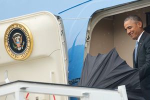 Barack Obama llega a Cuba acompañado por su familia