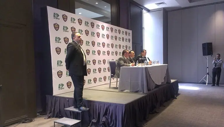 Presentan unión entre Onefa y Conadeip