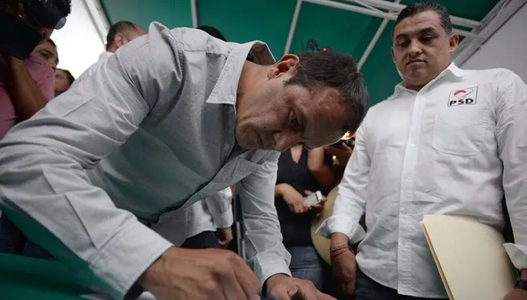 Excandidato de PRD asegura que Cuau es manipulado