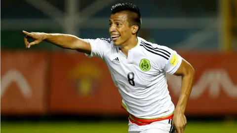 Sepúlveda marca su primer gol en debut con el Tri