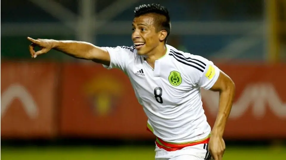 Sepúlveda marca su primer gol en debut con el Tri
