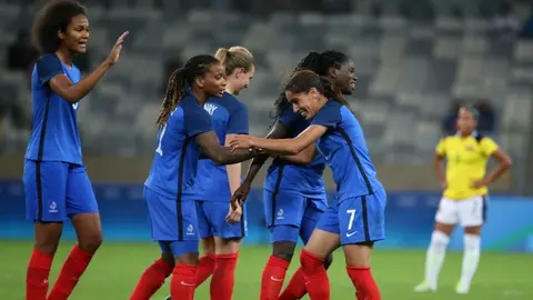 Francia arrolla a Colombia y 'mete miedo' en JO