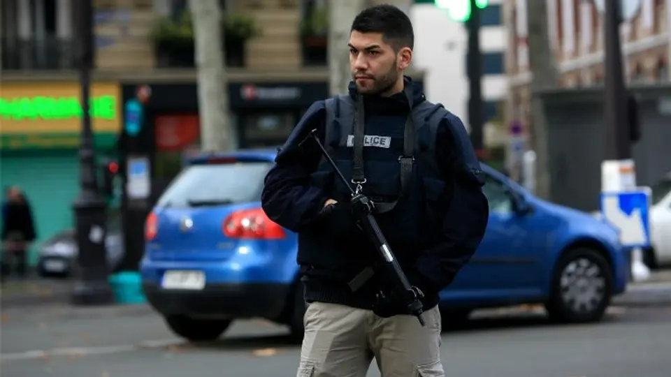 Reportan fuerte tiroteo en Saint-Denis