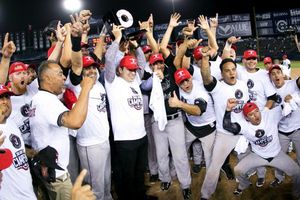 Toros de Tijuana vence a Sultanes y avanza a la Serie del Rey