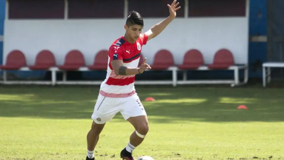 Alan Pulido se dice ansioso por debutar con Chivas