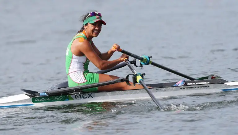 México avanza a Cuartos en remo varonil y femenil