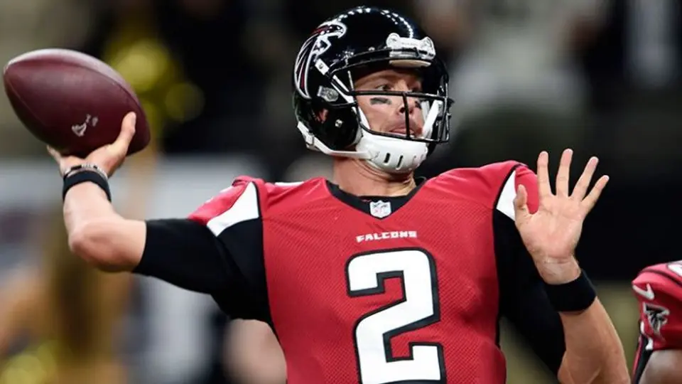 Matt Ryan le da el triunfo a Atlanta sobre Carolina