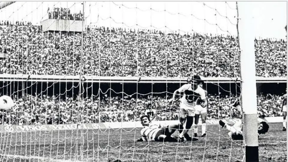 Pumas se desquitó de Cruz Azul para coronarse en la 80-81