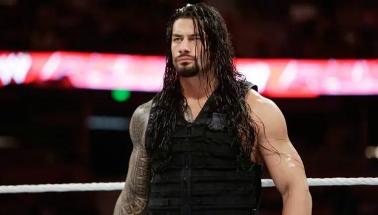 Reigns vence a Sheamus, pero no gana el título