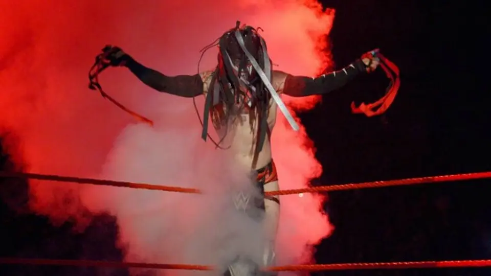 Seth Rollins 'invoca' al demonio previo a SummerSlam