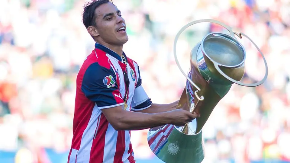 RailHawks presume a Omar Bravo Campeón