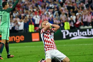 Estudiantes incendian escuela por no ver Croacia-Portugal