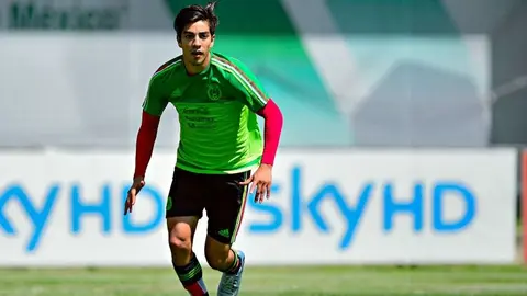 Rodolfo Pizarro reclama falta de apoyo de equipos y directivos