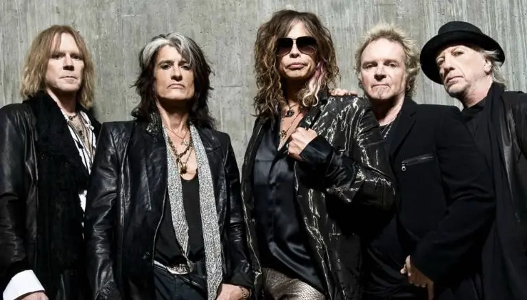 Steven Tyler anuncia separación de Aerosmith