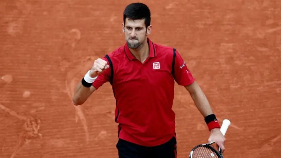 Nole, cerca de su cuarto título consecutivo de Grand Slam