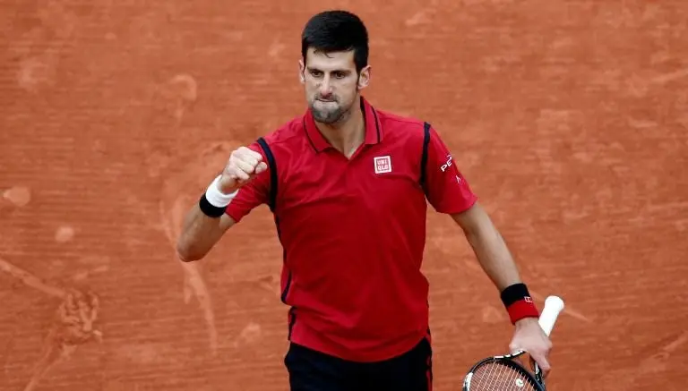 Nole, cerca de su cuarto título consecutivo de Grand Slam