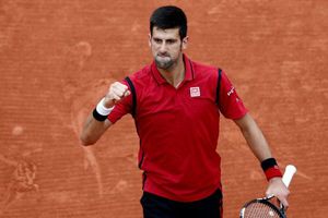 Nole, cerca de su cuarto título consecutivo de Grand Slam