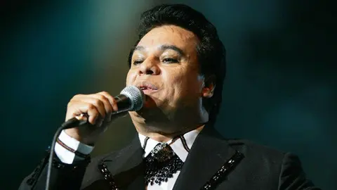 Juan Gabriel muere a los 66 años
