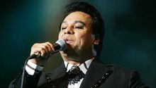 Juan Gabriel muere a los 66 años