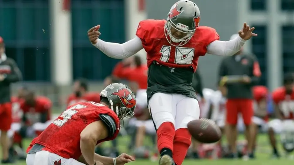 Roberto Aguayo, abucheado en práctica de Tampa Bay