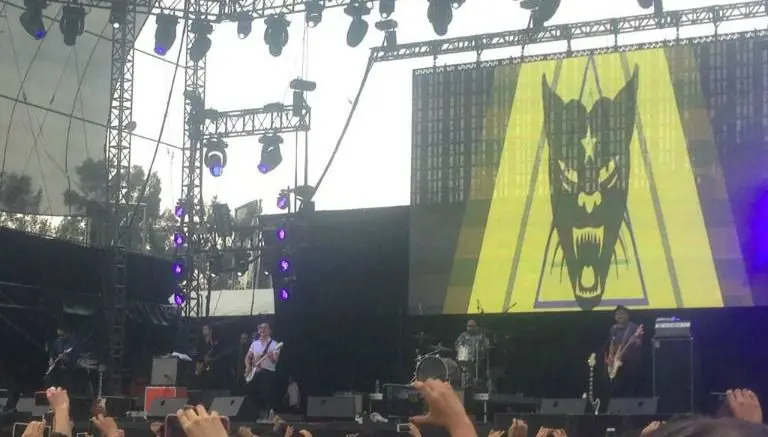 Comisario Pantera prende primer día del Vive Latino 2016