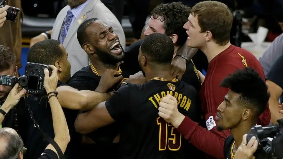 Cavs consiguen su primer título en la NBA frente a Warriors