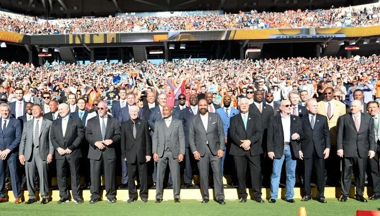 Tom Brady, abucheado en homenaje a MVP's