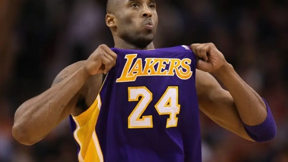 Mundo del deporte se rinde ante Kobe por su despedida